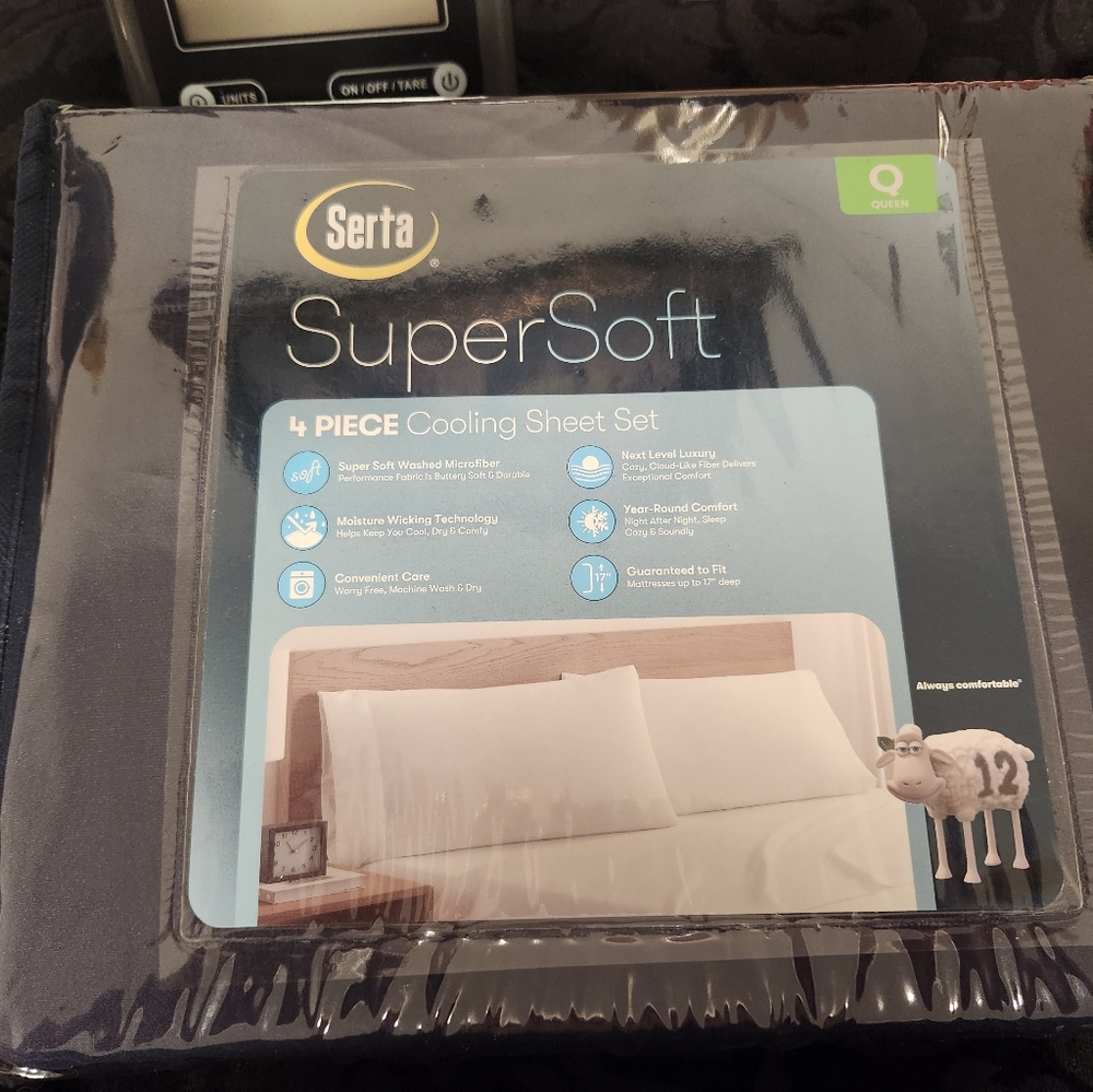 Serta 4 piece sheet set